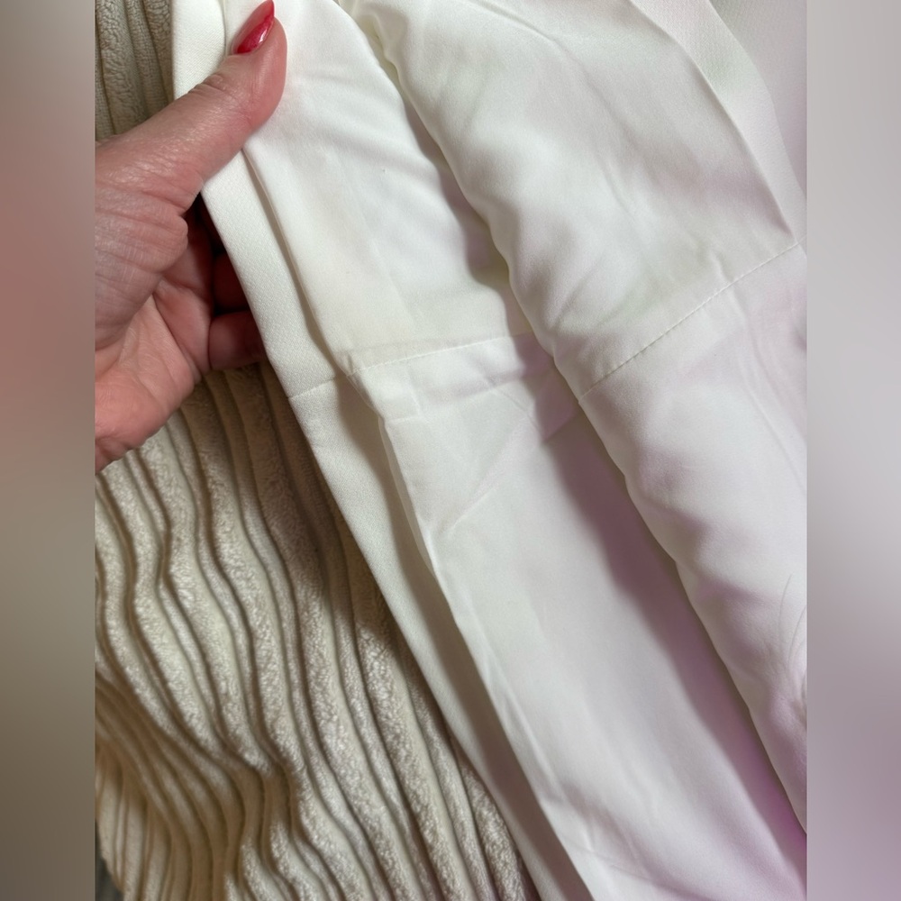 Club L London Off Shoulder White Feather Dress - Picture 9 of 11